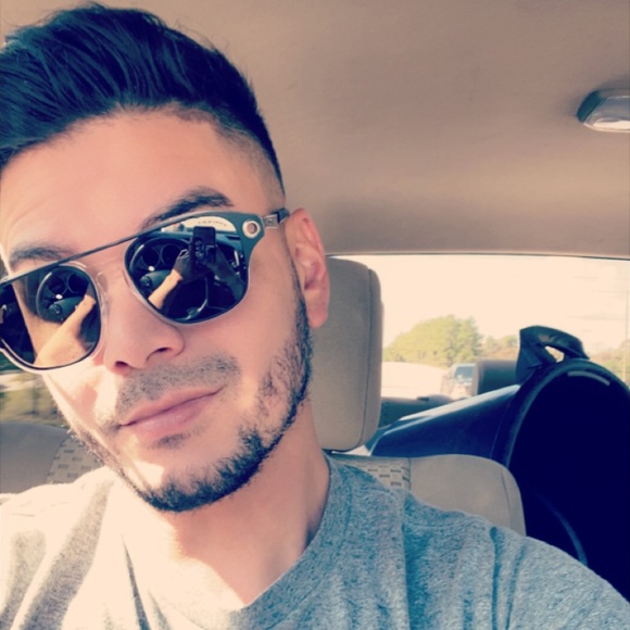 Meet your Posher, Frank - Picture 1 of 1